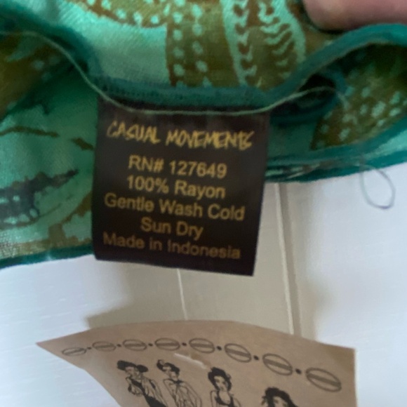 Casual Movements Floral Summer Beach Wrap- Scarf-Shawl- O/S - Picture 9 of 10